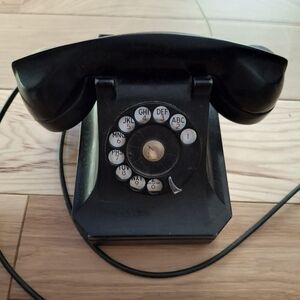 1940's Vintage Stromberg Carlson Black Rotary Telephone ~ Model 1243 W Art Deco
